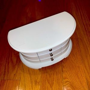 Pretty makeup and jewelry holder